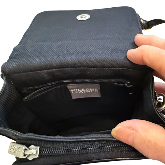 Wilson Leather Crossbody bag - Picture 2 of 4
